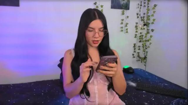 Thumbnail 1, ema_roberts's Stream at Chaturbate, 2 months ago