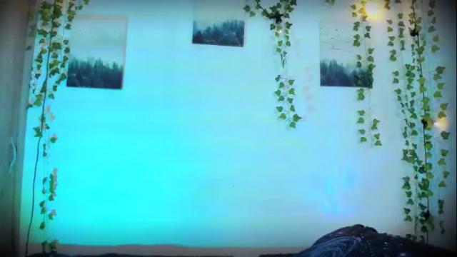 Image 11 of ema_roberts Stream on Chaturbate on 7 days ago