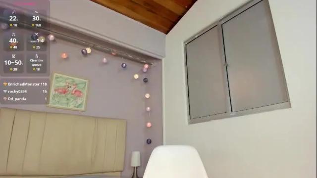 Image 2 of ema_saenz Stream on Chaturbate on 1 month ago
