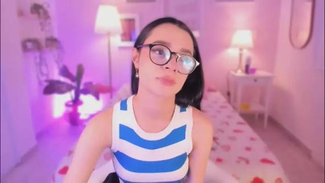 Image 3 of ema_soul Stream on Chaturbate on 1 month ago