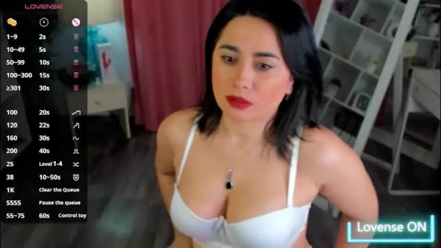 Image 3 of emabrownie Stream on Chaturbate on 1 month ago