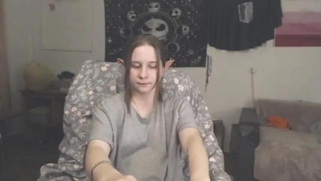 Image 11 of emaily_kiss Stream on Chaturbate on 13 months ago