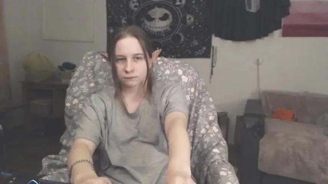 Image 12 of emaily_kiss Stream on Chaturbate on 13 months ago