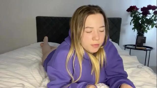 Thumbnail 3, ember_bunny's Stream at Chaturbate, 1 month ago