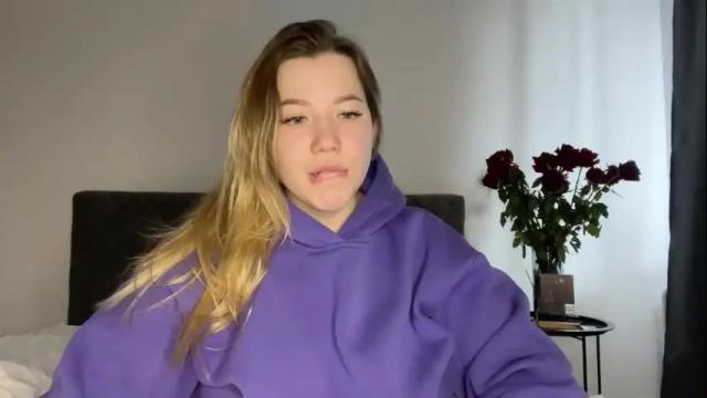 Image 7 of ember_bunny Stream on Chaturbate on 1 month ago