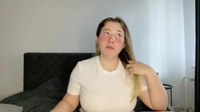 Thumbnail 2, ember_bunny's Stream at Chaturbate, 1 month ago
