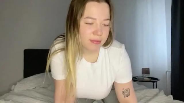 Image 10 of ember_bunny Stream on Chaturbate on 1 month ago