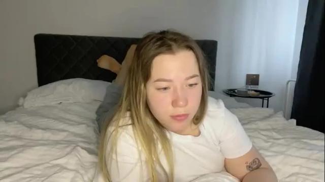 Image 11 of ember_bunny Stream on Chaturbate on 1 month ago