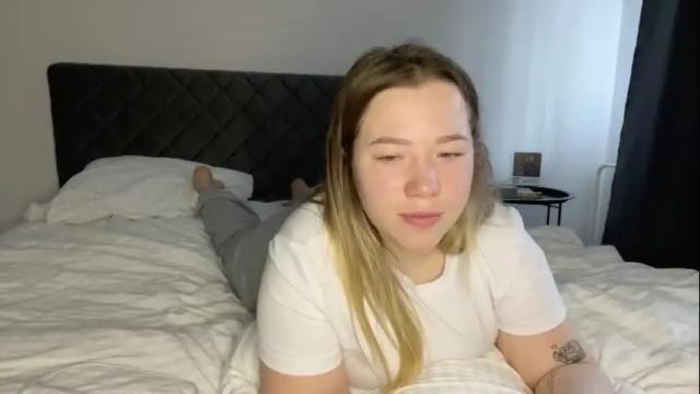 Thumbnail 2, ember_bunny's Stream at Chaturbate, 1 month ago