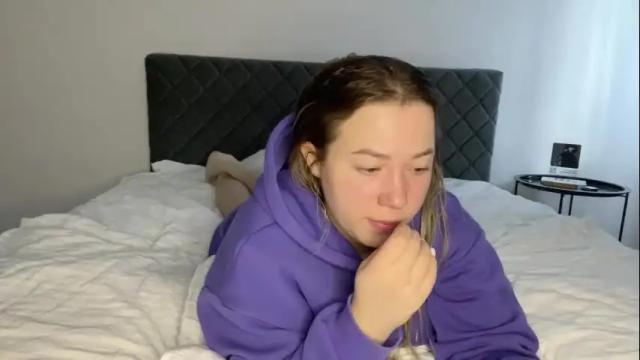 Image 7 of ember_bunny Stream on Chaturbate on 1 month ago