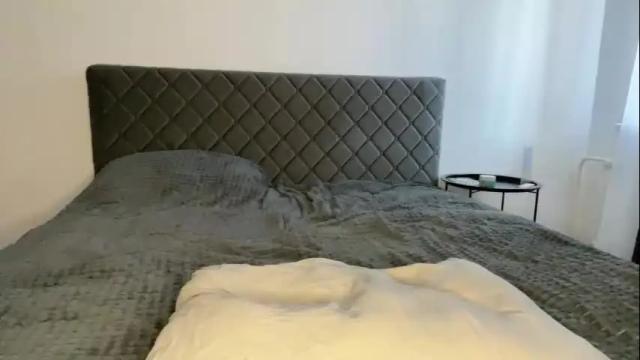 Image 3 of ember_bunny Stream on Chaturbate on 1 month ago
