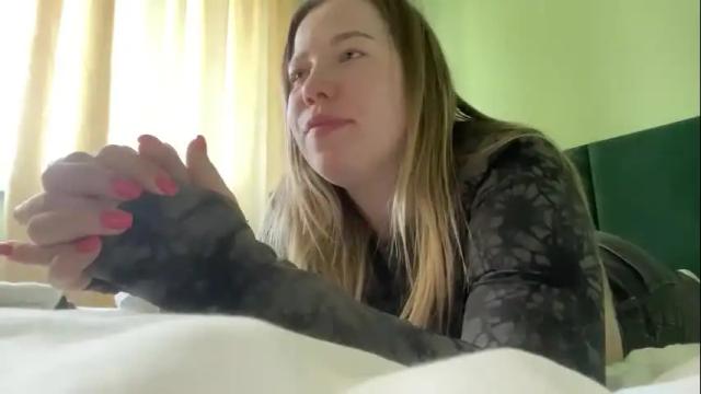 Image 10 of ember_bunny Stream on Chaturbate on 17 days ago