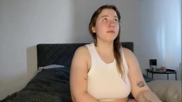 Image 7 of ember_bunny Stream on Chaturbate on 14 days ago