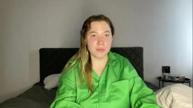 Image 10 of ember_bunny Stream on Chaturbate on 13 days ago