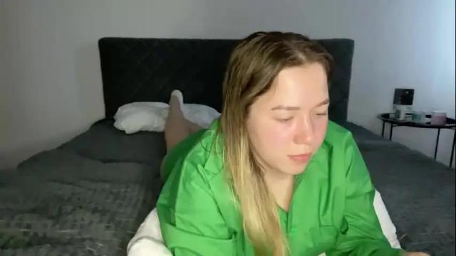 Image 12 of ember_bunny Stream on Chaturbate on 13 days ago