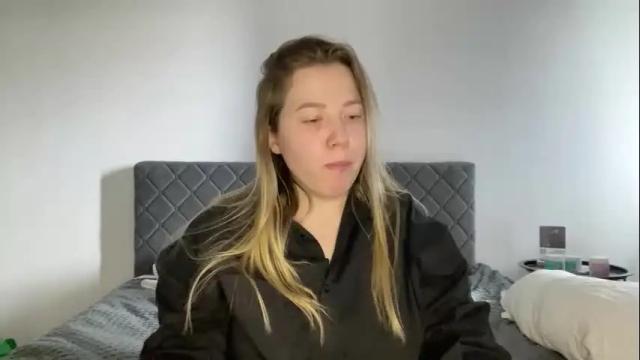 Image 7 of ember_bunny Stream on Chaturbate on 12 days ago