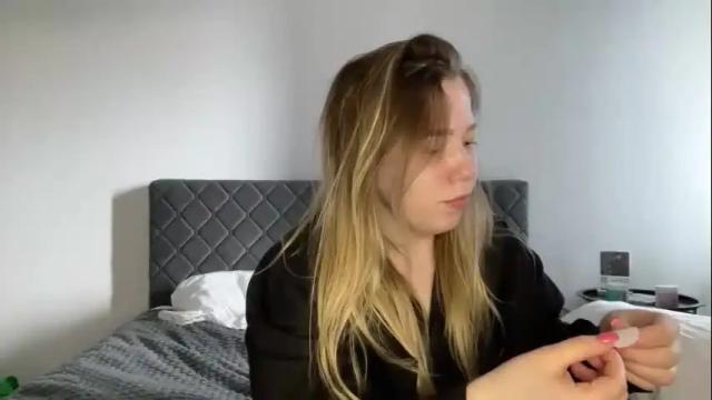 Image 8 of ember_bunny Stream on Chaturbate on 12 days ago