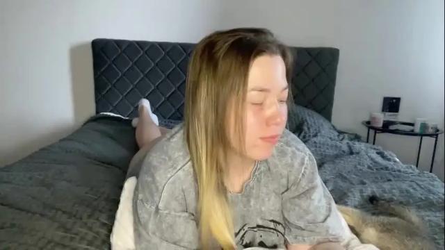 Image 10 of ember_bunny Stream on Chaturbate on 9 days ago