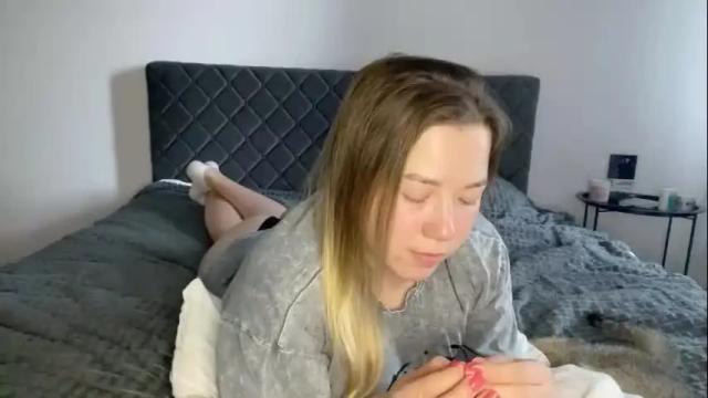 Image 11 of ember_bunny Stream on Chaturbate on 9 days ago