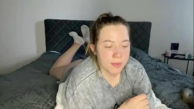 Image 6 of ember_bunny Stream on Chaturbate on 9 days ago