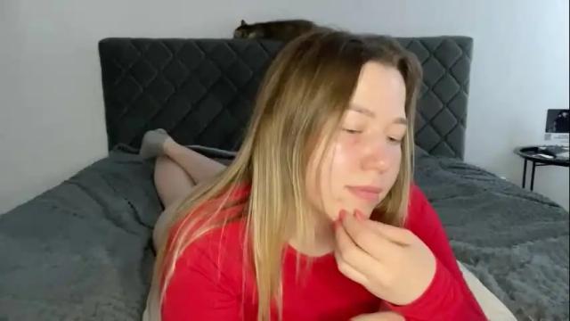 Image 7 of ember_bunny Stream on Chaturbate on 8 days ago