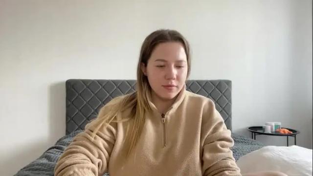 Image 12 of ember_bunny Stream on Chaturbate on 2 days ago