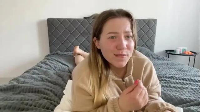 Image 4 of ember_bunny Stream on Chaturbate on 2 days ago