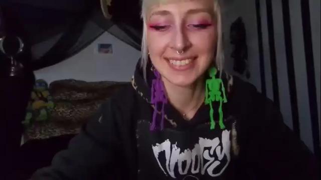 Thumbnail 3, ember_circle's Stream at Chaturbate, 13 months ago