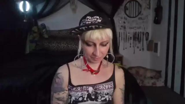 Image 10 of ember_circle Stream on Chaturbate on 12 months ago