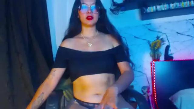 Image 7 of ember_cooper Stream on Chaturbate on 13 months ago