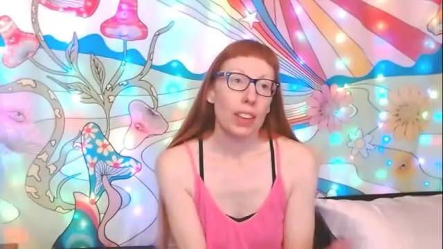 Image 3 of ember_starleena Stream on Chaturbate on 1 month ago