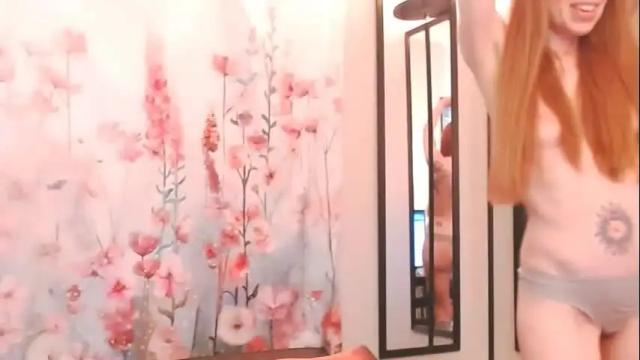 Image 4 of ember_starleena Stream on Chaturbate on 1 month ago