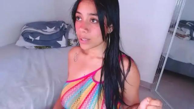 Image 7 of ember_wanda Stream on Chaturbate on 18 months ago