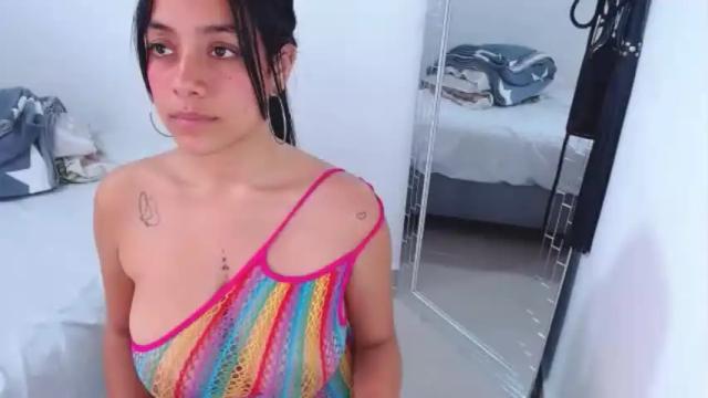 Thumbnail 3, ember_wanda's Stream at Chaturbate, 17 months ago