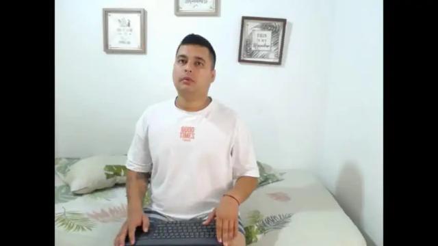 Image 3 of ember_wanda Stream on Chaturbate on 17 months ago