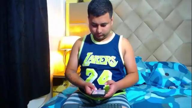 Image 3 of ember_wanda_ Stream on Chaturbate on 2 months ago