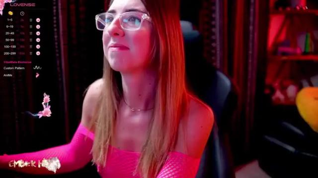 Image 7 of emberhartvip Stream on Chaturbate on 13 months ago