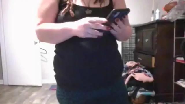 Image 4 of emberkingsleigh Stream on Chaturbate on 25 months ago