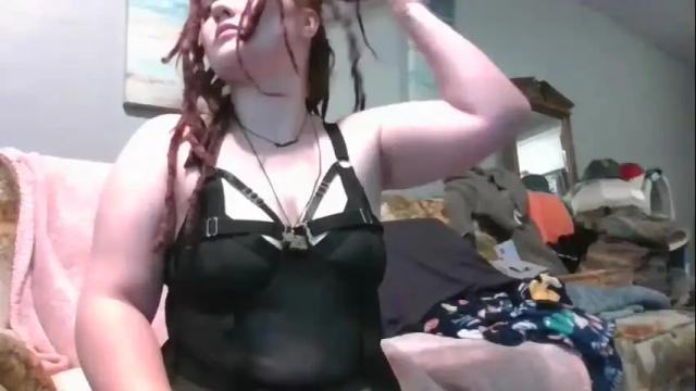 Image 7 of emberkingsleigh Stream on Chaturbate on 23 months ago