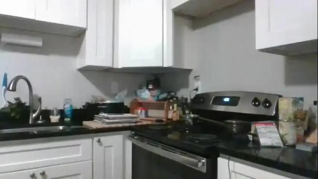 Image 2 of emberkingsleigh Stream on Chaturbate on 27 months ago