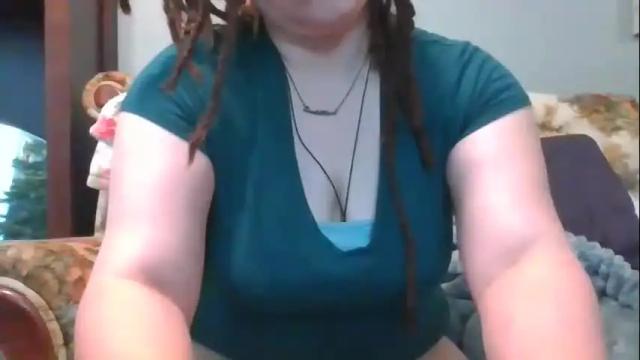 Image 4 of emberkingsleigh Stream on Chaturbate on 26 months ago