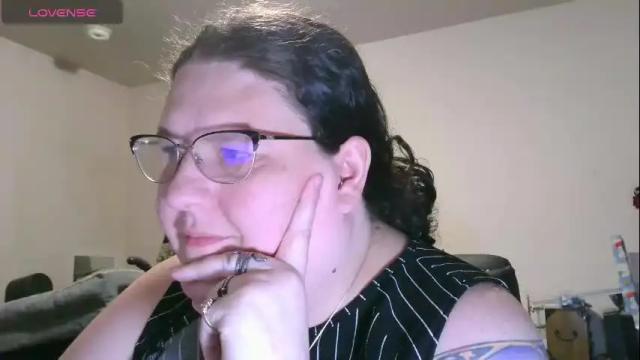 Image 12 of emberlynnix Stream on Chaturbate on 1 month ago