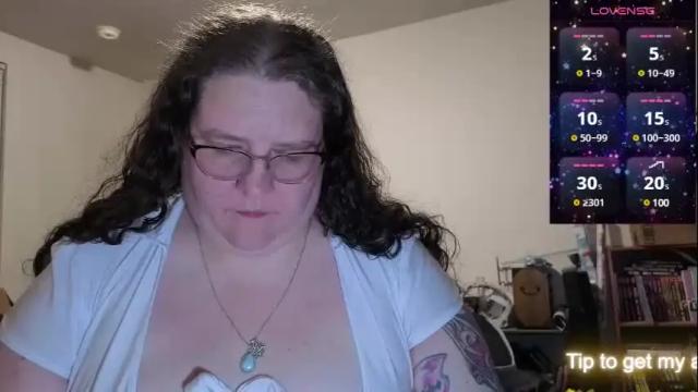 Image 3 of emberlynnix Stream on Chaturbate on 28 days ago