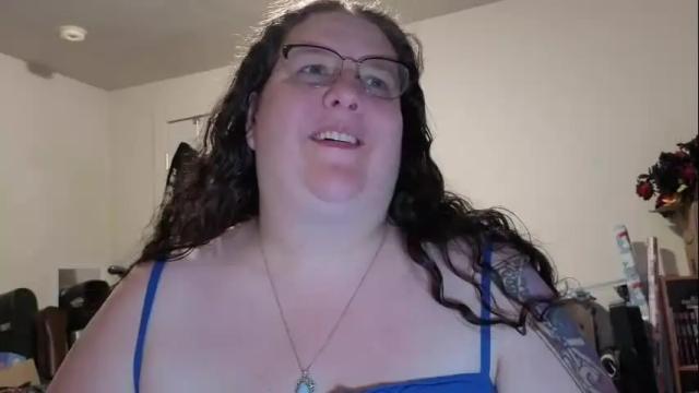 Image 12 of emberlynnix Stream on Chaturbate on 27 days ago