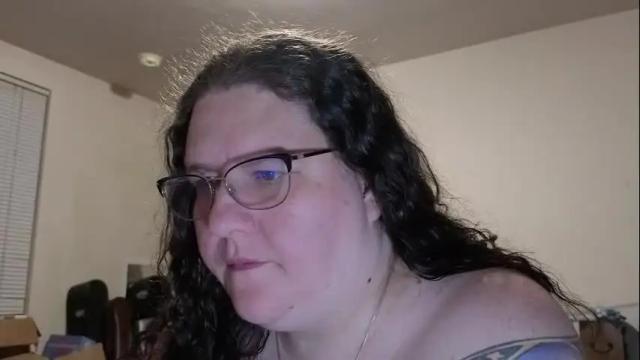 Image 2 of emberlynnix Stream on Chaturbate on 27 days ago