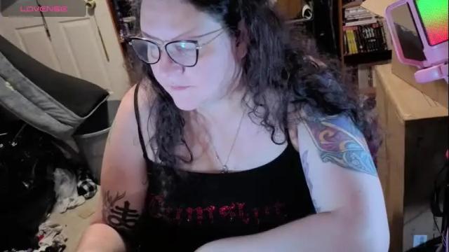 Image 10 of emberlynnix Stream on Chaturbate on 2 months ago