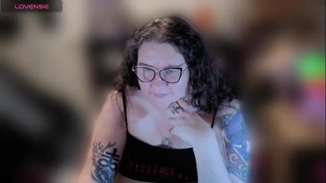 Image 6 of emberlynnix Stream on Chaturbate on 2 months ago