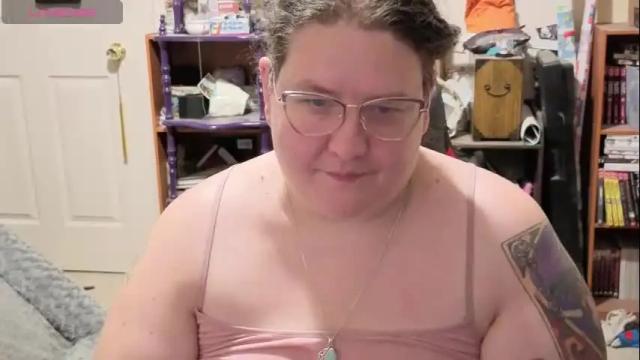 Image 11 of emberlynnix Stream on Chaturbate on 2 months ago