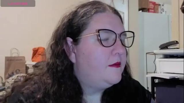 Image 2 of emberlynnix Stream on Chaturbate on 1 month ago