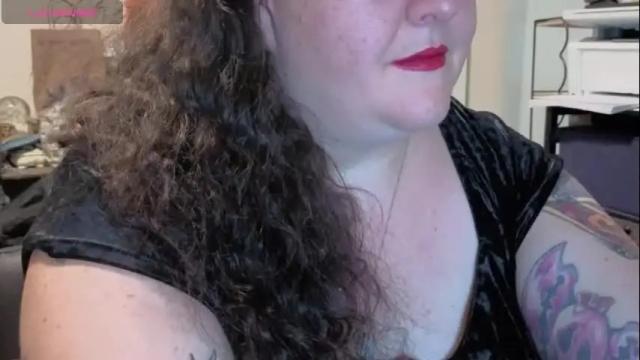 Image 3 of emberlynnix Stream on Chaturbate on 1 month ago